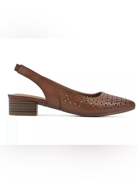 White Mountain Shoes - White Mountain Boronic Chestnut Perforated Block Heel Slingbacks Sandals size 9
